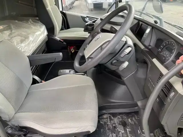 ボルボ トラック 大型 トラクター ハイルーフ 1デフの中古トラック画像8