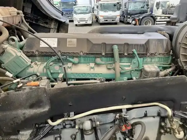 ボルボ トラック 大型 トラクター ハイルーフ 1デフの中古トラック画像18