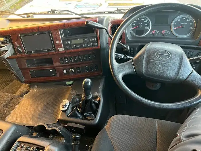 日野 プロフィア 大型 トラクター ハイルーフ ベッドの中古トラック画像13