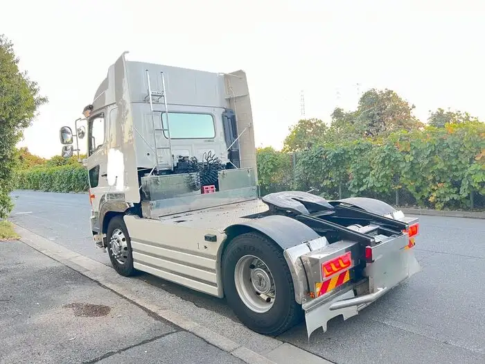 日野 プロフィア 大型 トラクター ハイルーフ ベッドの中古トラック画像3