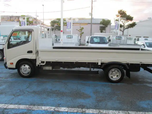 トヨタ ダイナ 小型 平ボディ 床鉄板 TKG-XZU655の中古トラック画像6