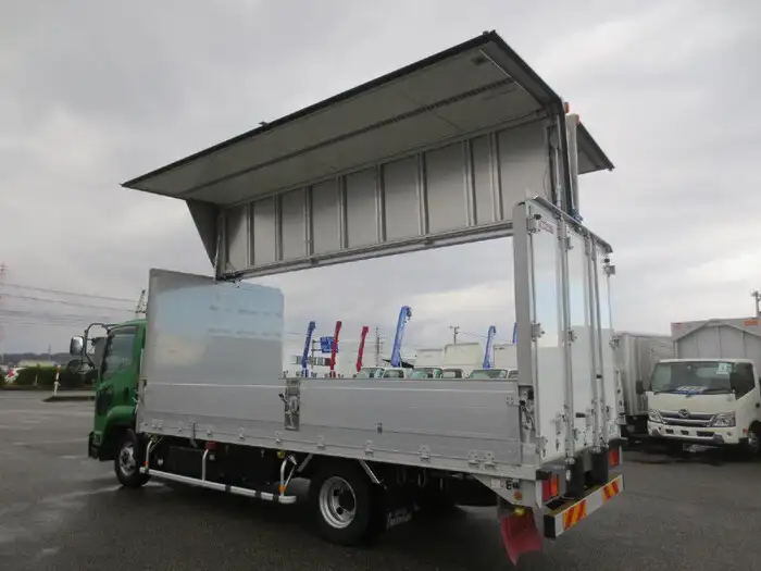 いすゞ フォワード 中型/増トン ウイング 床鉄板 3枚観音の中古トラック画像10