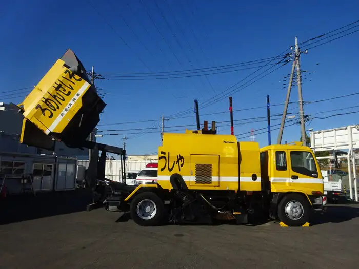 いすゞ フォワード 中型/増トン タンク車 散水車 PJ-FTR34F4の中古トラック画像4