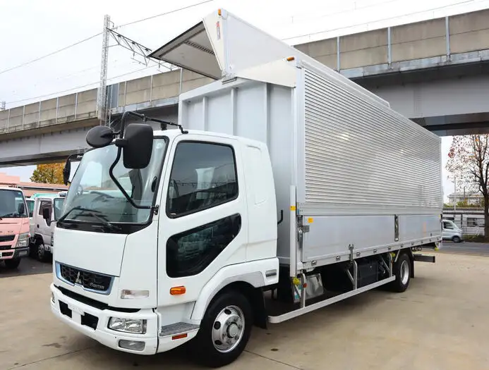 三菱 ファイター 中型/増トン ウイング エアサス ベッドの中古トラック画像1