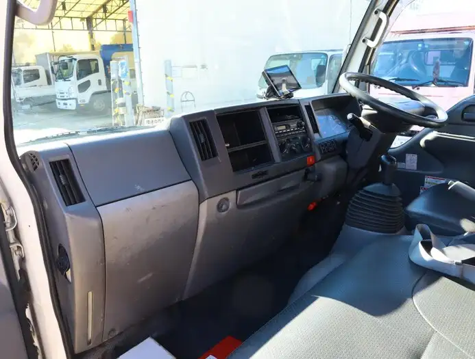 いすゞ エルフ 小型 クレーン付 4段 ラジコンの中古トラック画像8