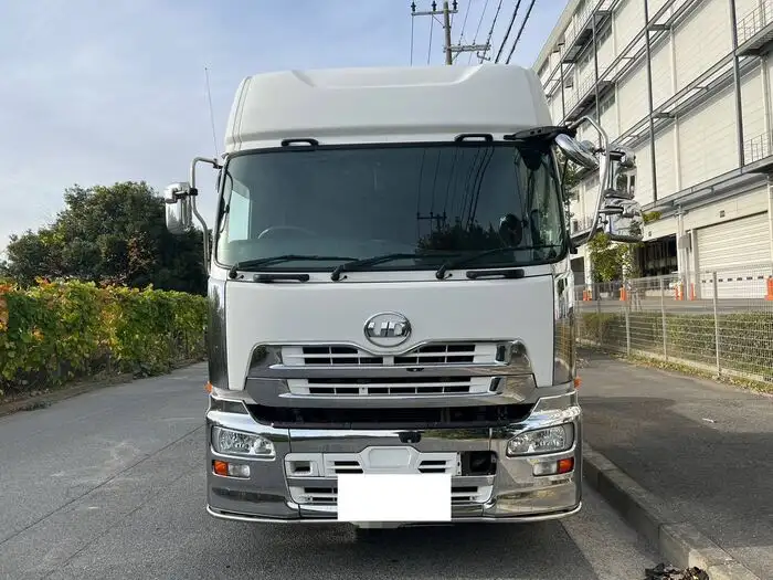日産UD クオン 大型 トラクター QKG-GK6XAB H29の中古トラック画像2