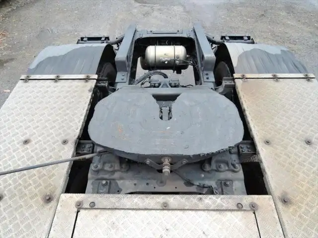 日野 プロフィア 大型 トラクター ハイルーフ 2デフの中古トラック画像9