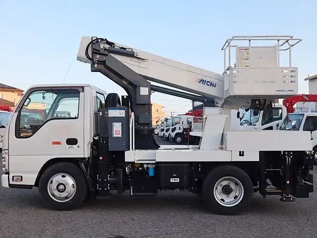いすゞ エルフ 小型 高所・建柱車 高所作業車 2RG-NKR88ANの中古トラック画像6