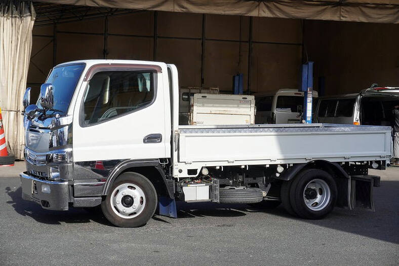 三菱 キャンター 小型 平ボディ 10尺 TPG-FBA20
