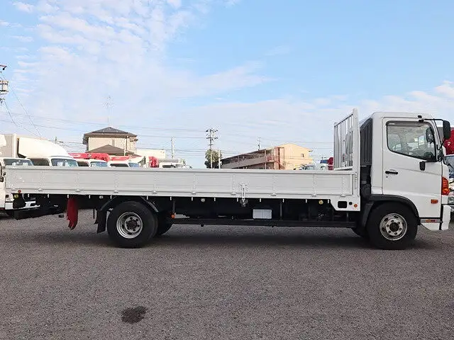 日野 レンジャー 中型/増トン 平ボディ TKG-FC9JKAA H28の中古トラック画像3