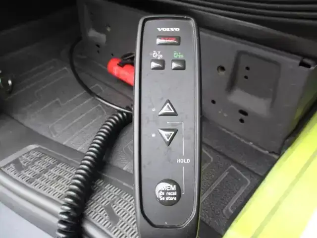 ボルボ トラック 大型 トラクター ハイルーフ 1デフの中古トラック画像14