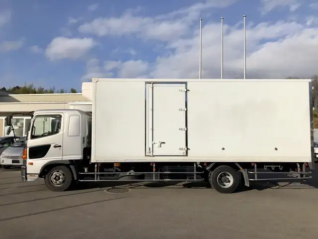 日野 レンジャー 中型/増トン 冷凍冷蔵 低温 キーストンの中古トラック画像3