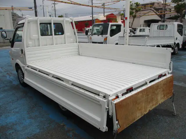 マツダ ボンゴ 小型 平ボディ DBF-SLP2T R2の中古トラック画像10