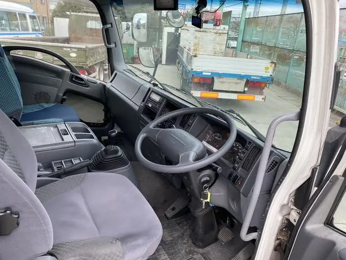 いすゞ フォワード 中型/増トン アルミバン パワーゲート TKG-FRR90S2の中古トラック画像8