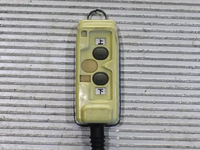 いすゞ フォワード 中型/増トン アルミバン パワーゲート シャッター式の中古トラック画像10