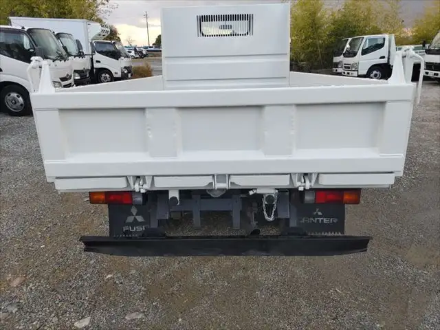 三菱 キャンター 小型 ダンプ PDG-FE71DD-550951 H21の中古トラック画像3