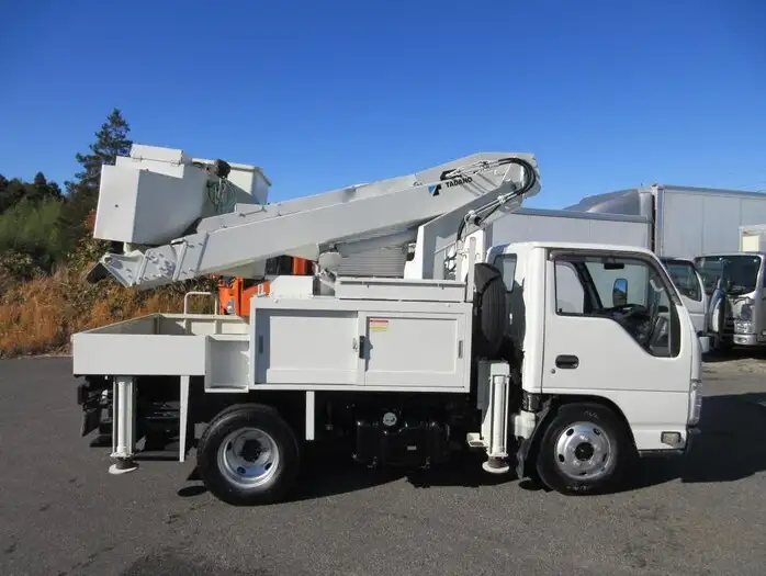 いすゞ エルフ 小型 高所・建柱車 高所作業車 電工仕様の中古トラック画像2