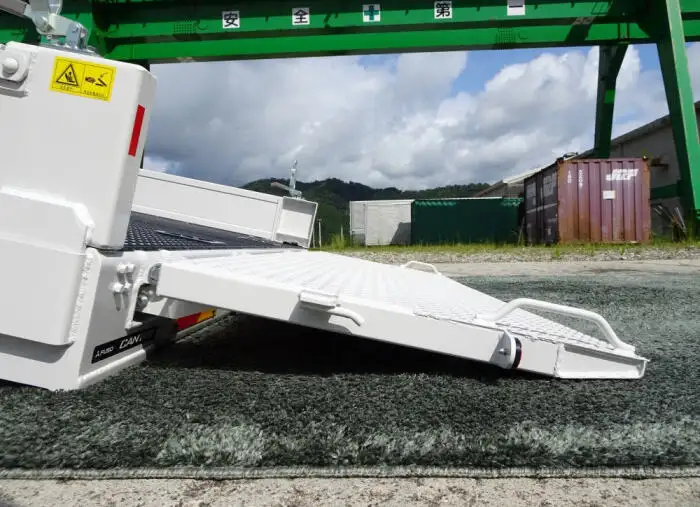 三菱 キャンター 小型 車両重機運搬 ラジコン ウインチの中古トラック画像7