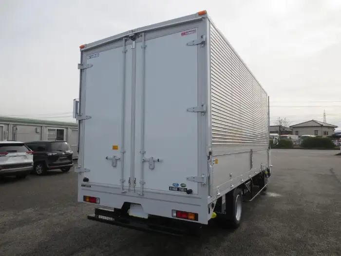 三菱 キャンター 小型 ウイング 2RG-FEB50 R5の中古トラック画像2