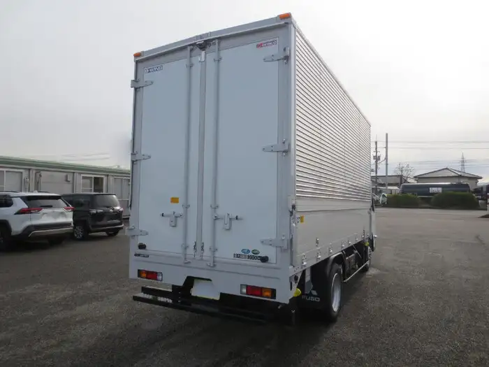 三菱 キャンター 小型 ウイング 2RG-FEAV0 R5の中古トラック画像2