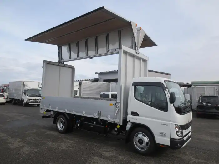 三菱 キャンター 小型 ウイング 2RG-FEAV0 R5の中古トラック画像9