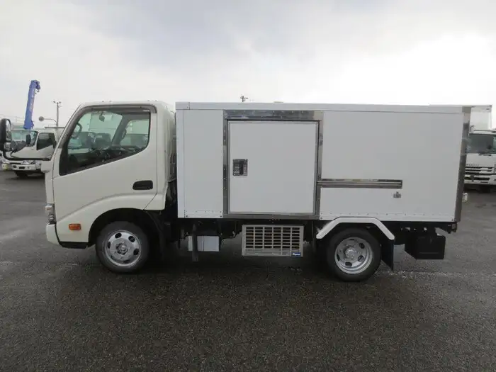 トヨタ トヨエース 小型 冷凍冷蔵 低温 床ステンの中古トラック画像8