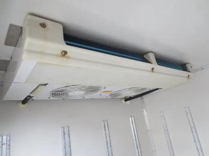トヨタ トヨエース 小型 冷凍冷蔵 低温 床ステンの中古トラック画像11