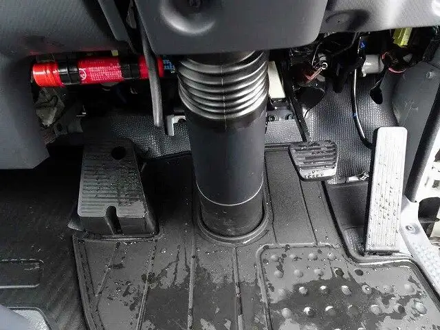 いすゞ エルフ 小型 平ボディ TRG-NHR85A H30の中古トラック画像9