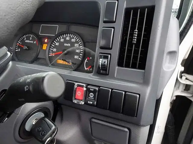 いすゞ エルフ 小型 平ボディ TRG-NHR85A H30の中古トラック画像10