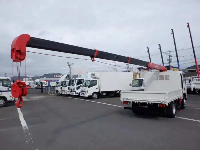 いすゞ エルフ 小型 クレーン付 床鉄板 4段の中古トラック画像4