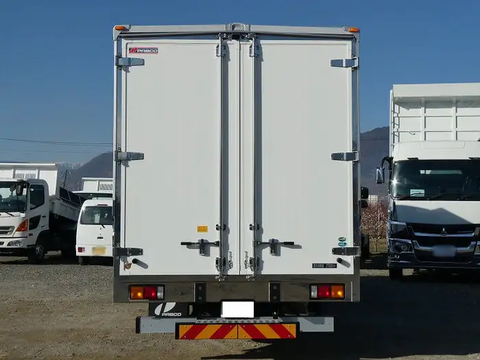 三菱 ファイター 中型/増トン ウイング エアサス ベッドの中古トラック画像3