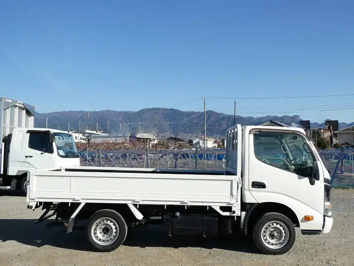 トヨタ トヨエース 小型 平ボディ LDF-KDY281 H24の中古トラック画像3