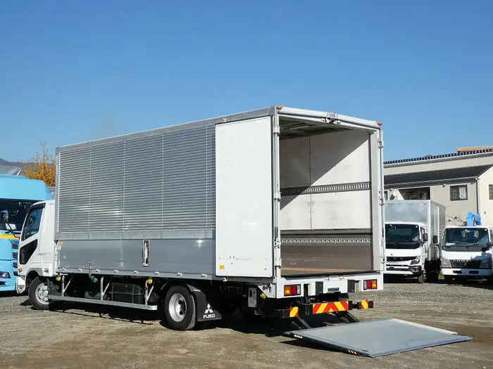 三菱 ファイター 中型/増トン ウイング パワーゲート ベッドの中古トラック画像4