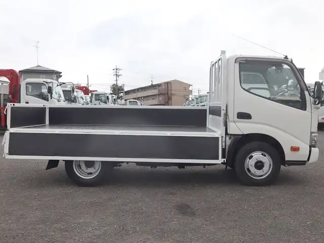 トヨタ ダイナ 小型 平ボディ TKG-XZC605 H29の中古トラック画像9