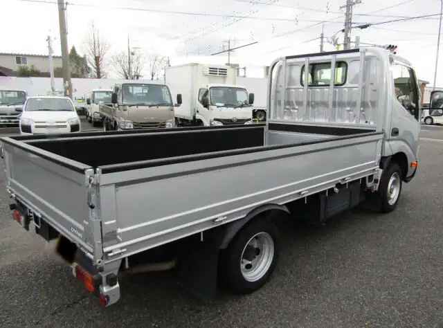トヨタ ダイナ 小型 平ボディ 3BF-TRY230 R3の中古トラック画像2
