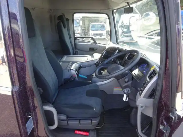 日産UD クオン 大型 トラクター ハイルーフ 1デフの中古トラック画像11