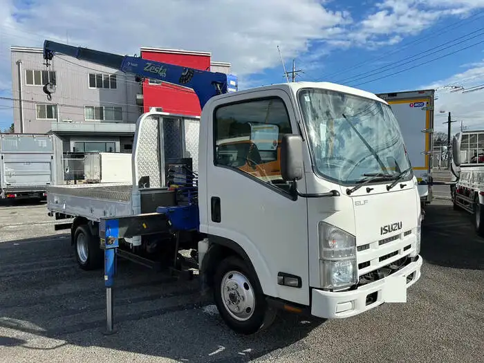 いすゞ エルフ 小型 クレーン付 床鉄板 3段の中古トラック画像2