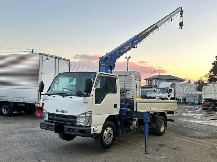 いすゞ エルフ 小型 クレーン付 標準ロング BKG-NKR85AR