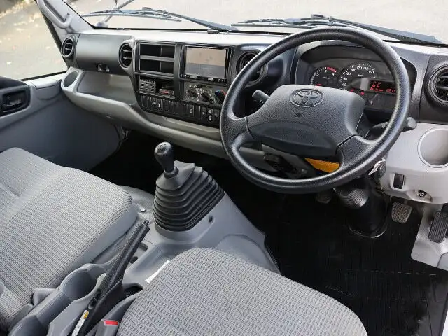 トヨタ トヨエース 小型 平ボディ パワーゲート TKG-XZU710の中古トラック画像11