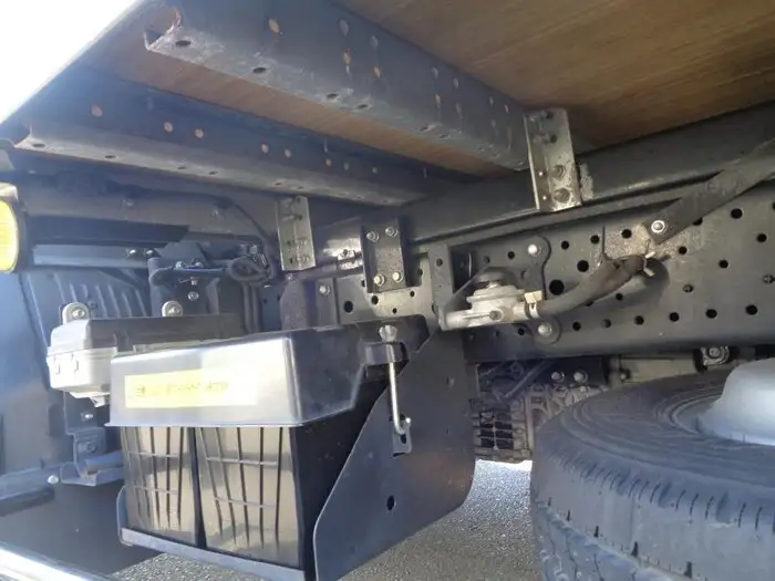 いすゞ エルフ 小型 アルミバン 2RG-NLR88AN R2の中古トラック画像18