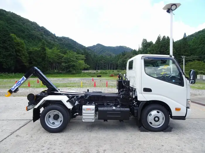 日野 デュトロ 小型 アームロール ツインホイスト 2RG-XZU605Mの中古トラック画像3