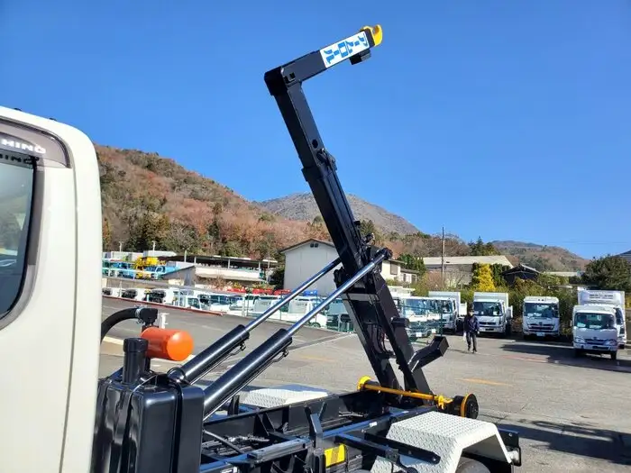 日野 デュトロ 小型 アームロール ツインホイスト 2RG-XZU605Mの中古トラック画像7