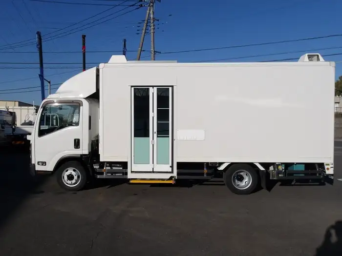 いすゞ エルフ 小型 特殊車両 TKG-NPS85AN H28の中古トラック画像3