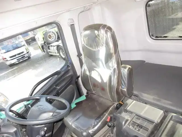 日野 プロフィア 大型 トラクター ハイルーフ 1デフの中古トラック画像9