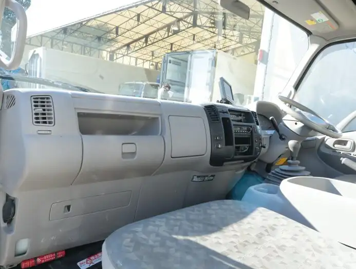 日野 デュトロ 小型 ウイング パワーゲート BDG-XZU424Mの中古トラック画像15
