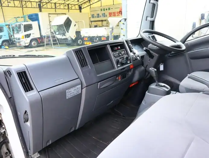 いすゞ エルフ 小型 アルミバン ボトルカー サイドドアの中古トラック画像15
