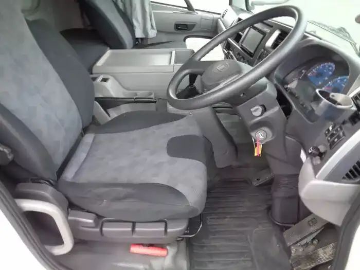 日産UD コンドル 中型/増トン 平ボディ ベッド TKG-MK38Lの中古トラック画像10