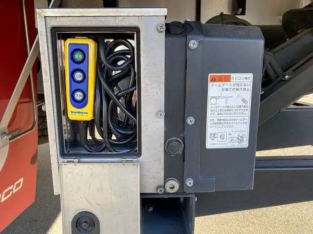 三菱 ファイター 中型/増トン アルミバン パワーゲート 2KG-FK72Fの中古トラック画像像17