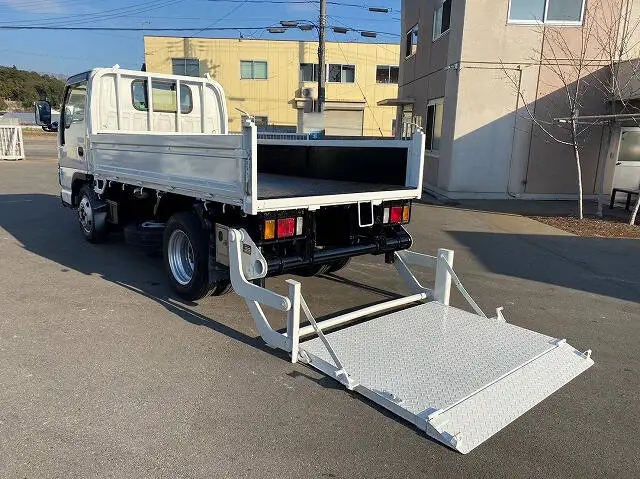 いすゞ エルフ 小型 平ボディ パワーゲート 床鉄板の中古トラック画像9