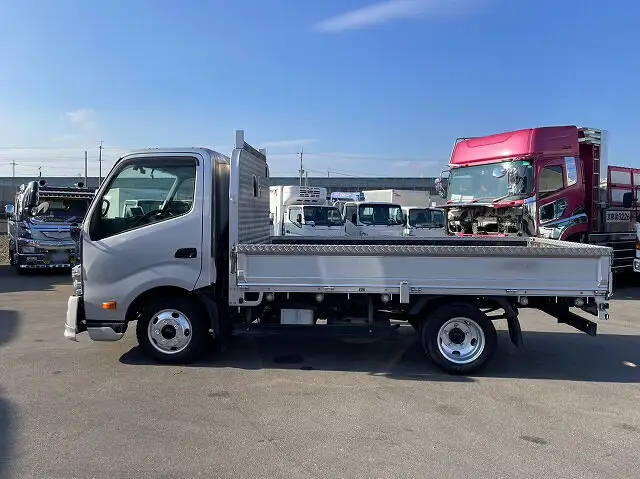日野 デュトロ 小型 平ボディ TKG-XZU700M H28の中古トラック画像6